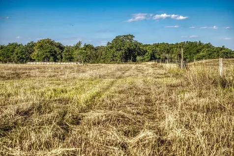 460 County Road 328 Caldwell TX 77836