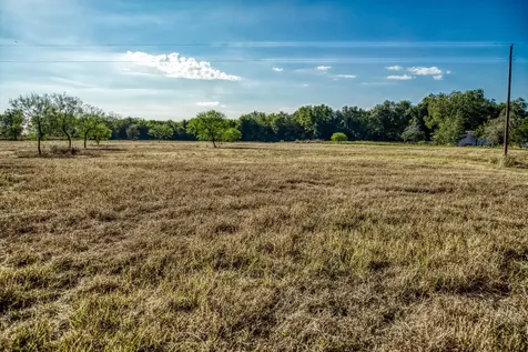 460 County Road 328 Caldwell TX 77836