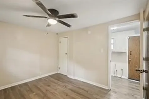 421 Clearwater Street Houston TX 77029