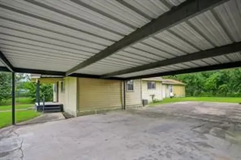 421 Clearwater Street Houston TX 77029