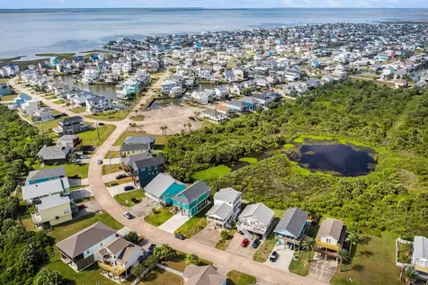 4121 Isla Del Sol Galveston TX 77554