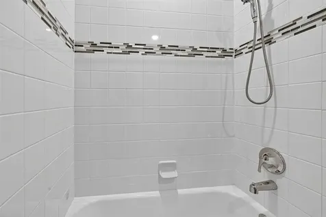5018 Chestnut Orchard Drive Houston TX 77066