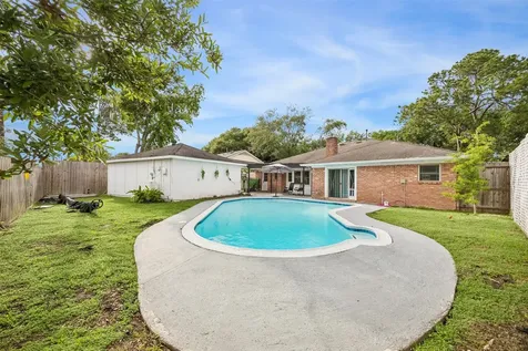 7711 Twin Hills Drive Houston TX 77071