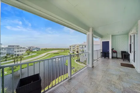 4121 Pointe West Drive 301 Galveston TX 77554