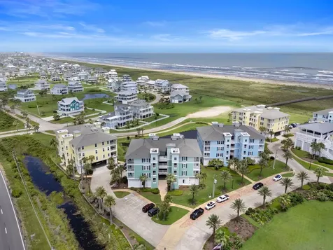 4121 Pointe West Drive 301 Galveston TX 77554