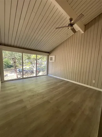 13 Lakeway Conroe TX 77304