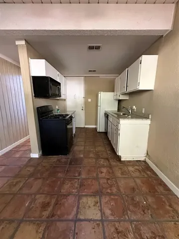 13 Lakeway Conroe TX 77304