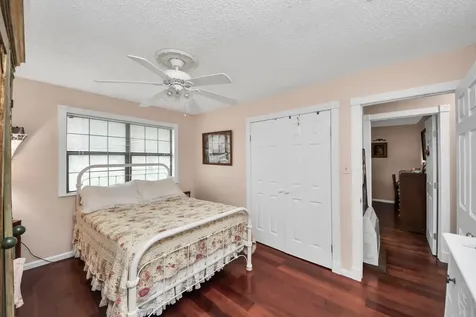 3518 Kansas Fresno TX 77545