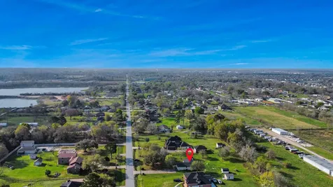 3518 Kansas Fresno TX 77545