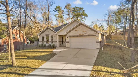 512 Sandy Oaks Drive Huntsville TX 77340