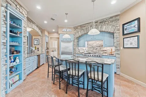 9722 Crestwater Circle Magnolia TX 77354