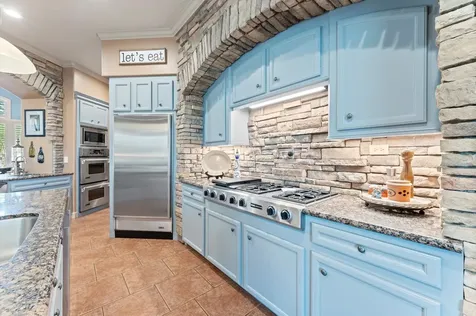 9722 Crestwater Circle Magnolia TX 77354