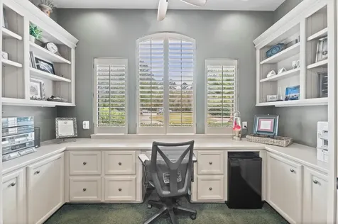 9722 Crestwater Circle Magnolia TX 77354