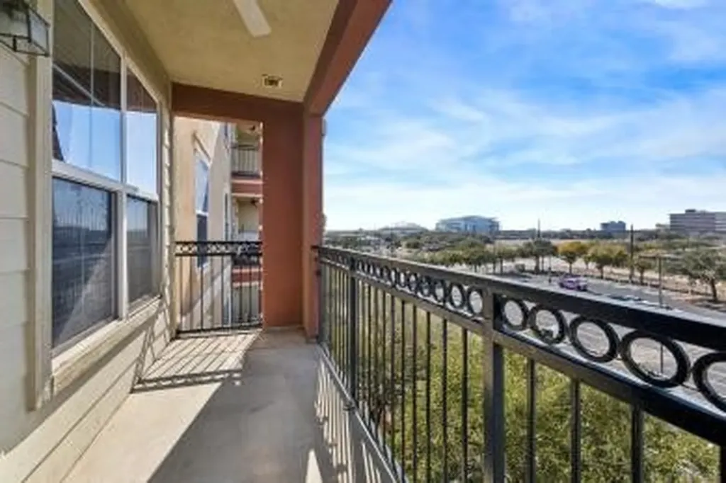 1711 Old Spanish Trail 313 Houston TX 77054