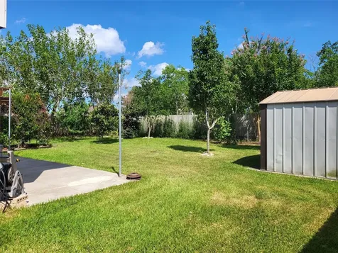 4707 Meadowthorn Court Friendswood TX 77546