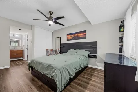 12020 Mighty Oak Drive B Houston TX 77066