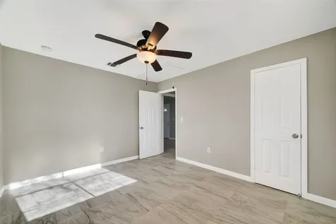 7814 Pin Oak Road Alvin TX 77511