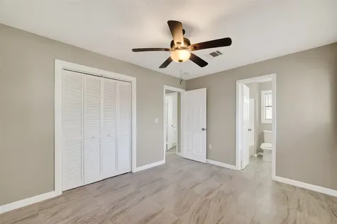 7814 Pin Oak Road Alvin TX 77511