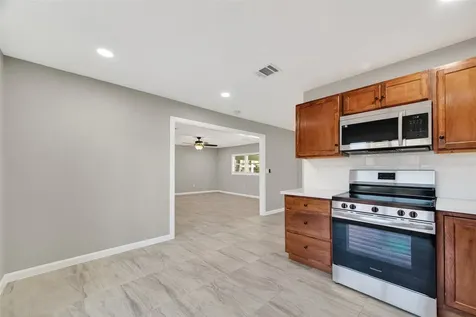 7814 Pin Oak Road Alvin TX 77511
