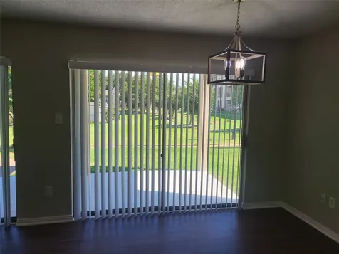 102C Lakeview Terrace Montgomery TX 77356