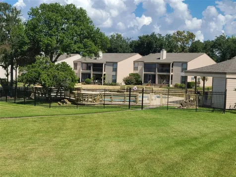 102C Lakeview Terrace Montgomery TX 77356