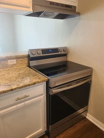 102C Lakeview Terrace Montgomery TX 77356