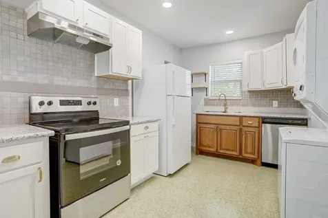 3345 Reeves Street A Houston TX 77004