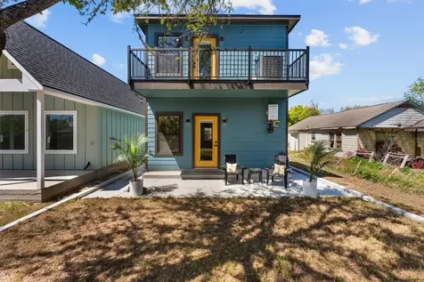 125 4th Street San Leon TX 77539