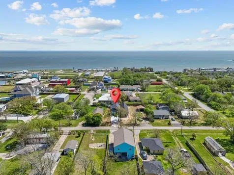 125 4th Street San Leon TX 77539