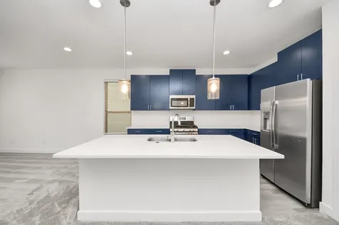 18527 Centro Row Shenandoah TX 77385