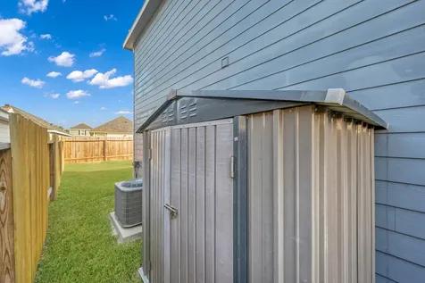 16939 Marie Village Drive Conroe TX 77306