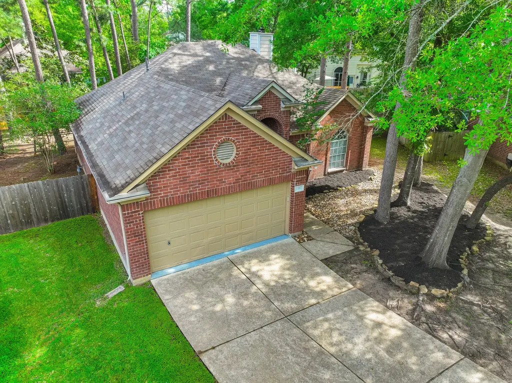18 Maize Meadow Place The Woodlands TX 77381