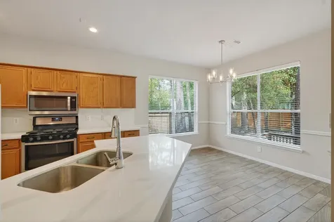 18 Maize Meadow Place The Woodlands TX 77381