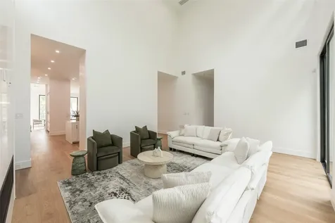 7006 Schiller Street Houston TX 77055