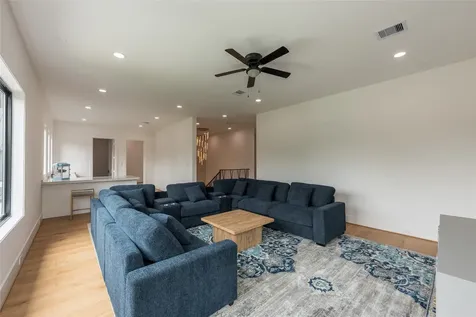 7006 Schiller Street Houston TX 77055