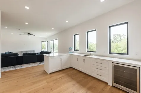 7006 Schiller Street Houston TX 77055