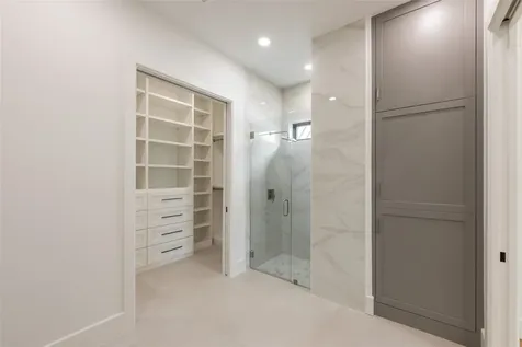 7006 Schiller Street Houston TX 77055