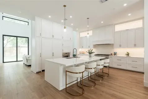 7006 Schiller Street Houston TX 77055