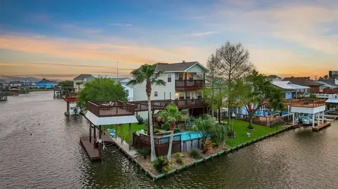 9 S Sandpiper Street La Marque TX 77568