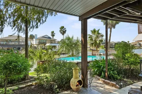 9 S Sandpiper Street La Marque TX 77568