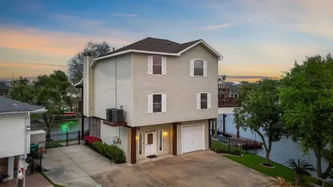 9 S Sandpiper Street La Marque TX 77568