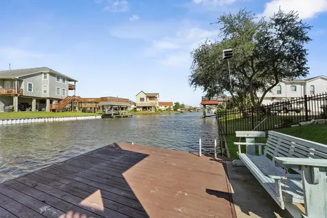 9 S Sandpiper Street La Marque TX 77568