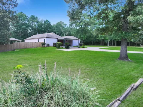 128 County Road 185 Jasper TX 75951