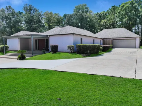 128 County Road 185 Jasper TX 75951