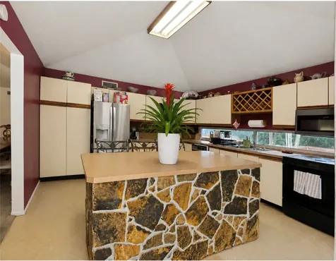 128 County Road 185 Jasper TX 75951