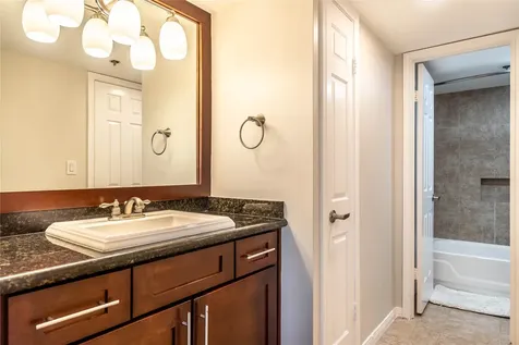 3525 Sage Road 1315 Houston TX 77056