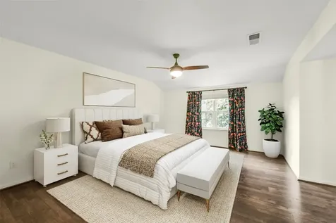 5863 Doliver Drive 16 Houston TX 77057