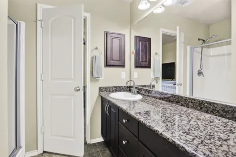 704 Heritage Drive Navasota TX 77868