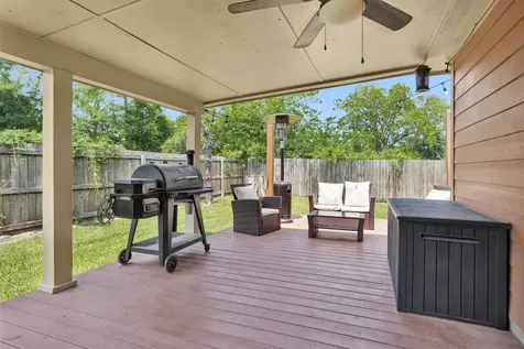 704 Heritage Drive Navasota TX 77868