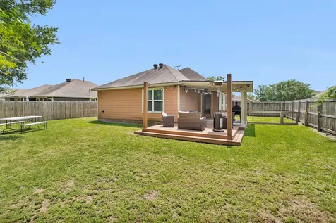 704 Heritage Drive Navasota TX 77868